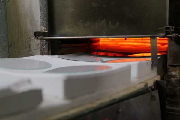 Short wave infrared heating tube
